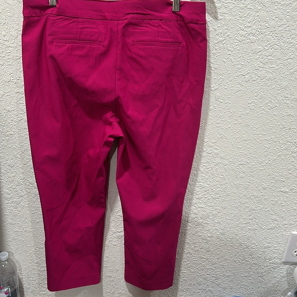CHICOS dark fuchsia bottoms size 2 GUC - Picture 6 of 10